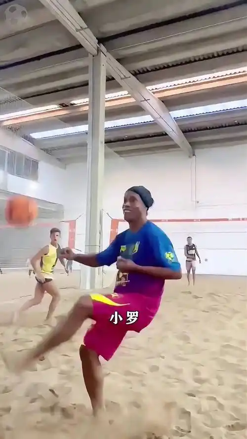 更来自于他